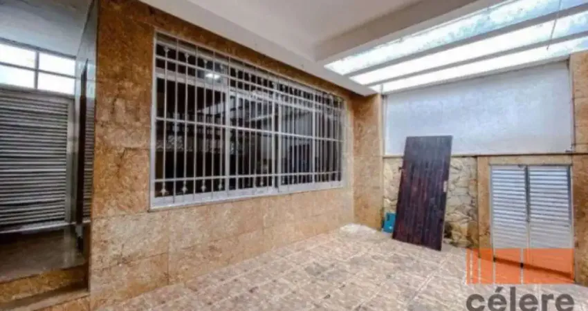 Casa térrea para alugar na mooca | 180 m², 2 dorm, 2 banheiros, quintal e churrasqueira