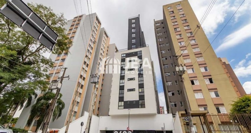 Apartamento com 2 quartos para alugar na Rua Guilherme Pugsley, 2620, Água Verde, Curitiba