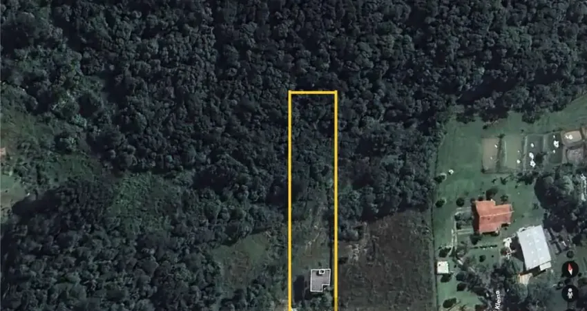 Chácara de 3.105m² com triplex de 200m² em Almirante Tamandaré