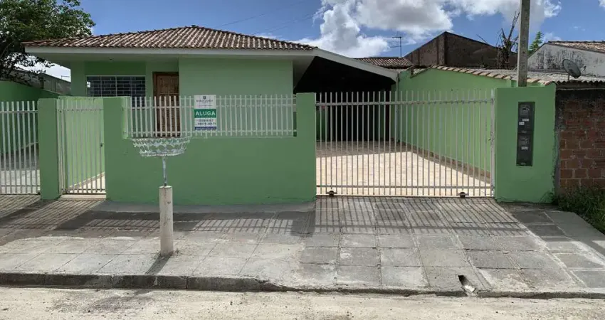 Casa com 3 quartos para alugar na Rua Olívio Rodrigues de Lima, 398, Quississana, São José dos Pinhais