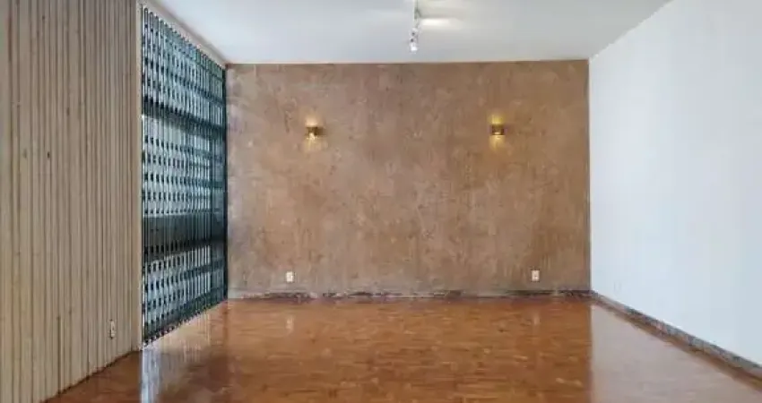 Casa para Alugar em Alto de Pinheiros, São Paulo - SP
