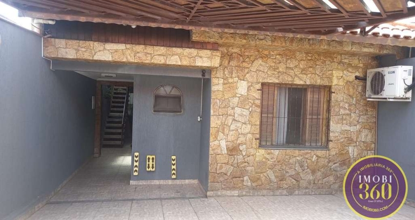 Casa   com 02 dormitórios sendo 01 suíte com 02 vaga de garagem na Vila Matilde.