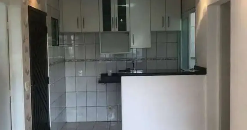 Apartamento com 2 Quartos e 1 banheiro à Venda, 50 m² por R$ 233.000