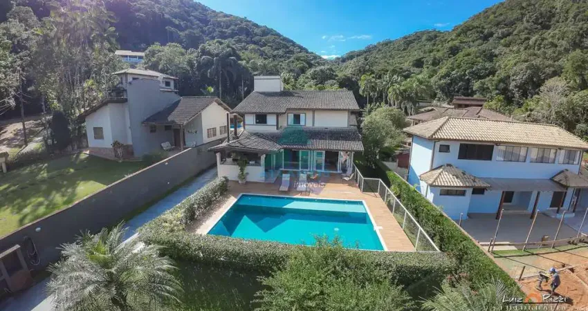 Casa com 5 quartos, Recanto da Lagoinha, Ubatuba - R$ 4.2 mi, Cod: 2729