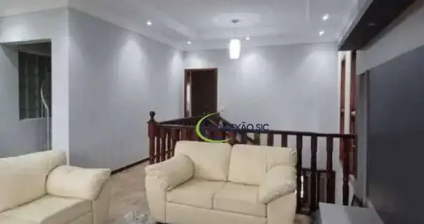 Sobrado em condomínio fechado com 5 dormitórios e 4 suítes e churrasqueira e vaga de garagem