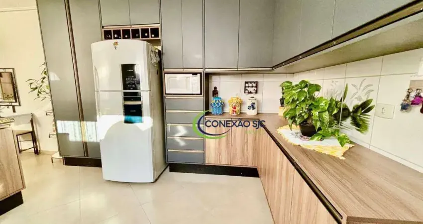 Casa com 3 quartos à venda na Rua Hélio José Bertolini Freire, Jardim Por do Sol, São José dos Campos