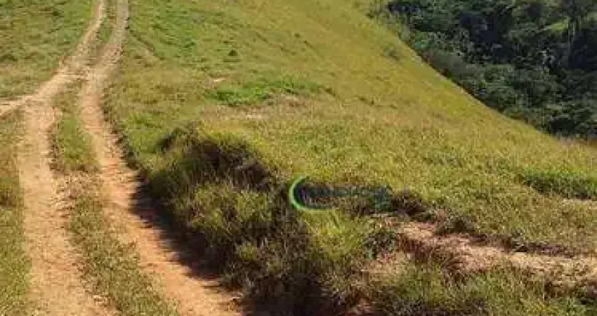 Fazenda à venda, 556600000 m² por R$ 4.500.000,00 - Retiro da Mantiqueira - Cruzeiro/SP
