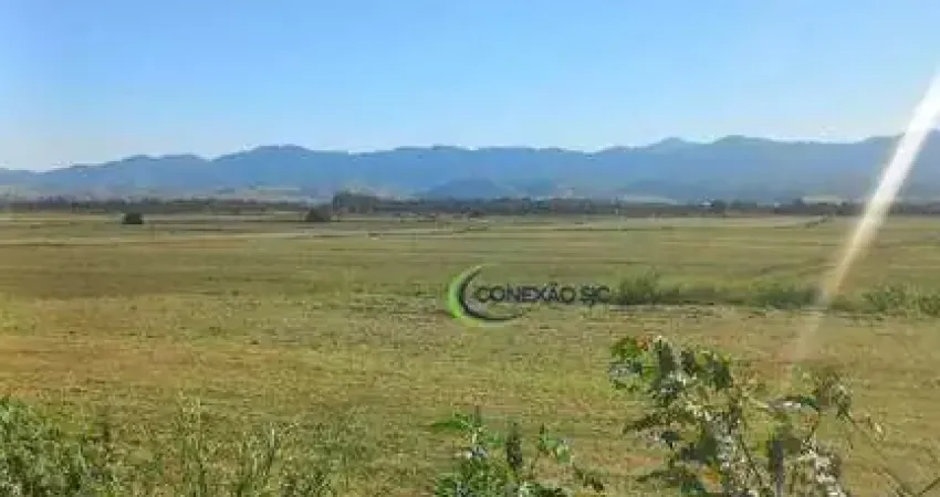Área à venda, 600000 m² por R$ 18.000 - Estiva - Taubaté/SP