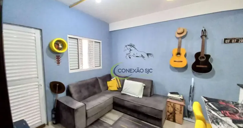Casa com 2 dormitórios à venda, 127 m² por R$ 700.000