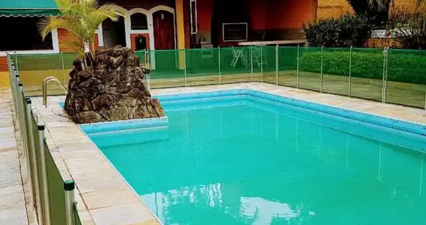 Casa com 4 quartos, Lagos de Santa Helena, Bragança Paulista - R$ 1.6 mi, Cod: 71672259