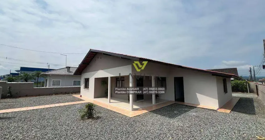 Casa com 4 Dormitórios, 210m² para Aluguel, Locação - Bairro Coloninha - Gaspar SC | La Vita Imóveis
