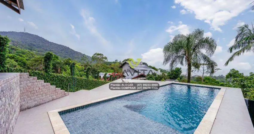 Casa a venda - 4 suítes - 7.920m² terreno - 550m² área construída- praia do estaleiro - balneário camboriú sc