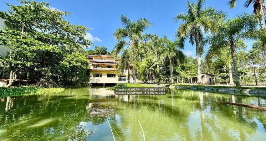 Sítio com 3 dormitórios à venda, 38047 m² por R$ 0 - Barracão - Gaspar/SC | La Vita Imóveis