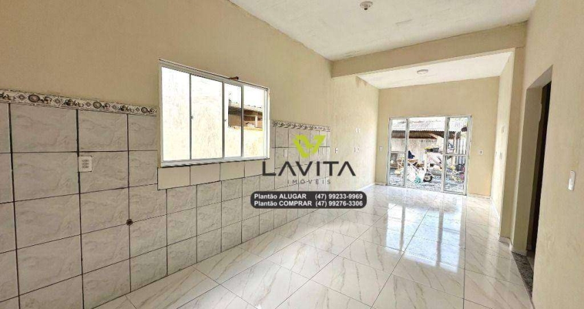 Casa com 2 dormitórios para alugar, 90 m² por R$ 1.885,01/mês - Figueira - Gaspar/SC