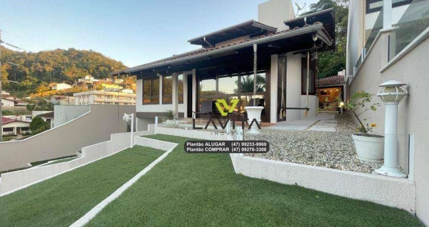 Belíssima casa MOBILIADA no Bairro da Velha em Blumenau