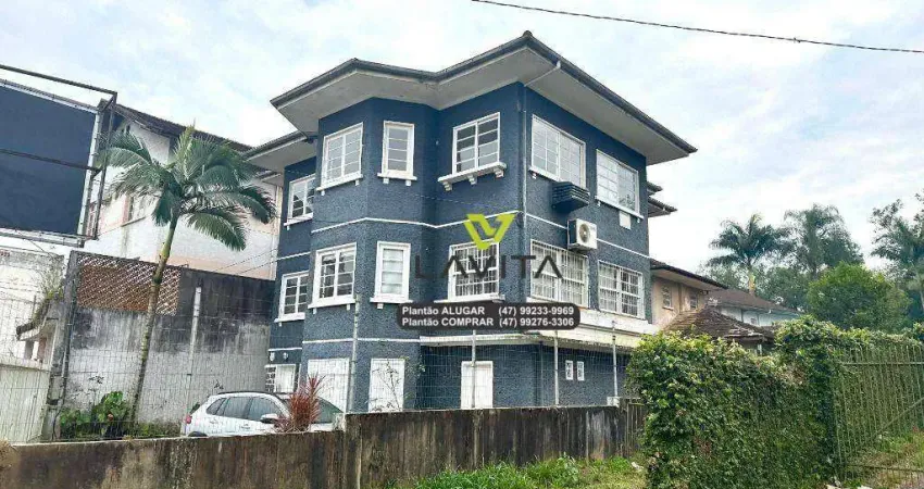 Casa comercial com 13 salas para alugar no Centro, Blumenau 