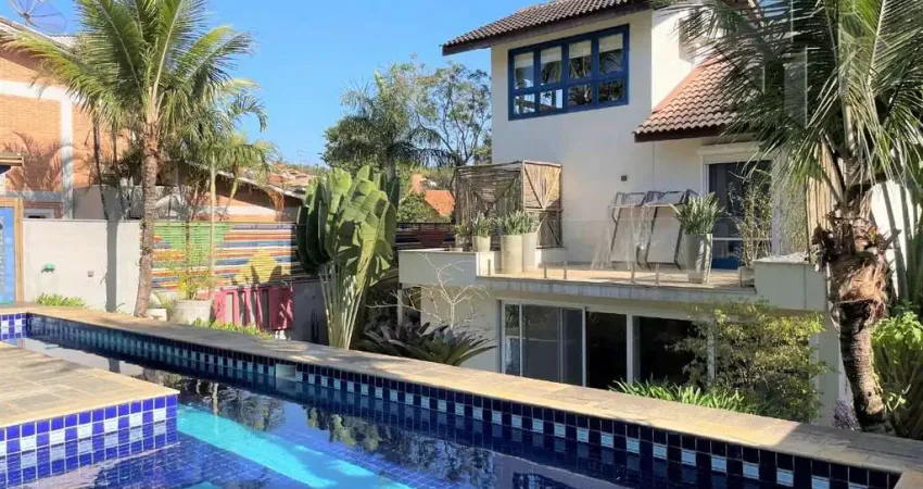 Casa em condomínio fechado com 3 quartos à venda no Granja Viana, Cotia 