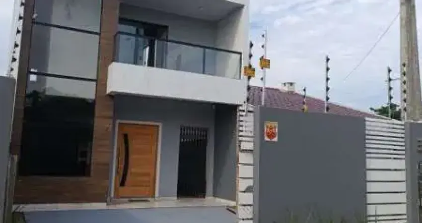 SOBRADO COM 3 DORMITÓRIOS PRÓXIMO AO MAR , RUA ARGENTINA BALNEÁRIO NEREIDAS