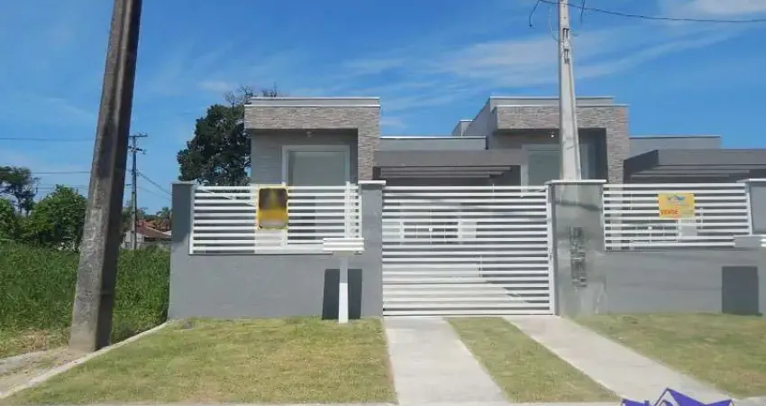 CASA NOVA COM PISCINA NO RESIDENCIAL FERNANDA III: CONFORTO E ESTILO EM GUARATUBA!