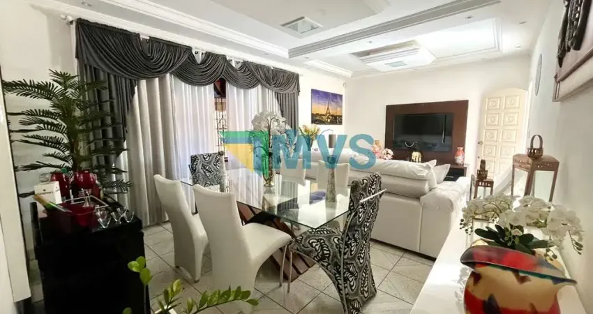 Imperdível! Casa à venda em Itanhaém-SP, Balneário Gaivotas. 3 quartos, 2 salas, 3 banheiros, 4 vagas de garagem. 92m².