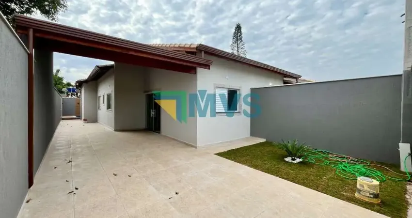 Imperdível oportunidade: Casa à venda em Itanhaém-SP, bairro Gaivota. 3 quartos, 1 suíte, 2 salas, 3 banheiros, 4 vagas, 105m².