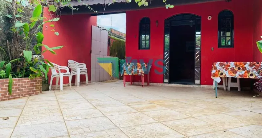 Imperdível! Casa à venda em Itanhaém-SP, Jardim Grandesp: 3 quartos, 1 suíte, 1 sala, 3 banheiros, 2 vagas, 97,54m². Venha conferir!