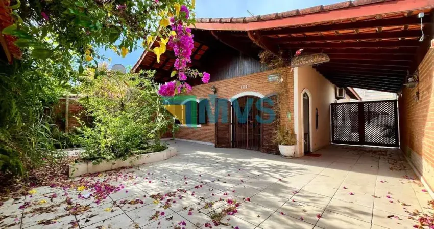 Imperdível: Casa à venda em Itanhaém-SP, Balneário Gaivota, 3 quartos, 2 suítes, 3 salas, 4 banheiros, 3 vagas de garagem, 155m².