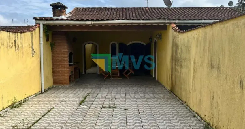 2 Casas pelo prelo de 1 em Itanhaém-SP, bairro Gaivota! 2 quartos, 2 suítes, 4 salas, 2 banheiros, 4 vagas de garagem, 159m². Venha conferir!