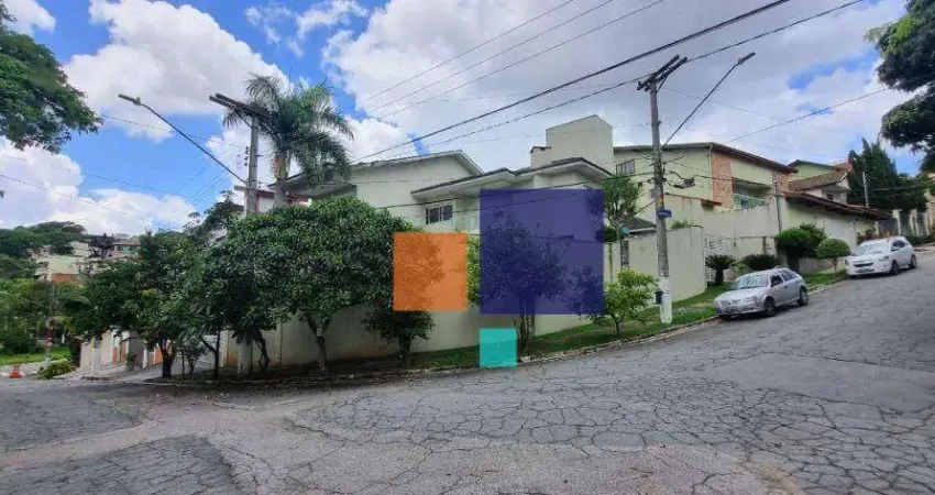 Sobrado Alto Padrão com 600m², 04 suítes, 06 vagas e piscina - Vende-se no  City América