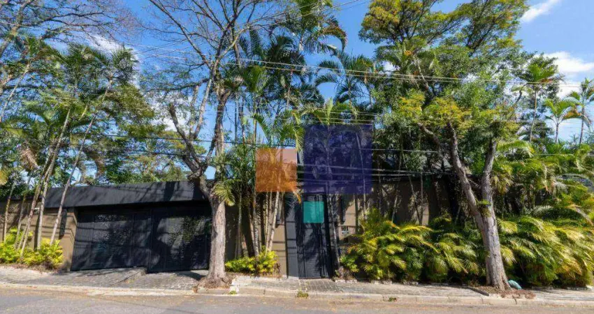 Casa altíssimo padrão 1,000m² com 5 suítes, 6 vagas, lareira, piscina - aluga-se no morumbi