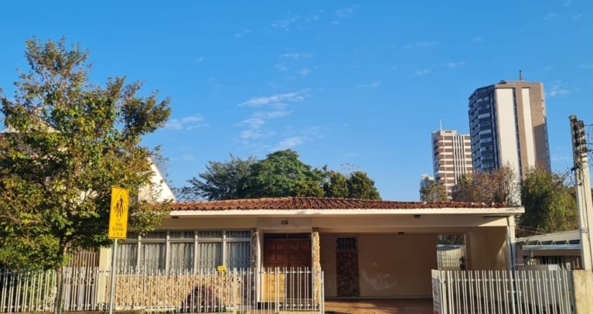 Casa à venda  ,  Comercial/Residencial  no Cristo Rei.