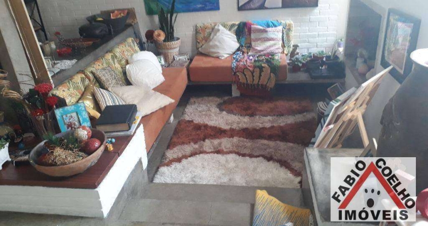 Sobrado com 3 dormitórios à venda, 212 m² por R$ 680.000,00 - Campo Grande - São Paulo/SP