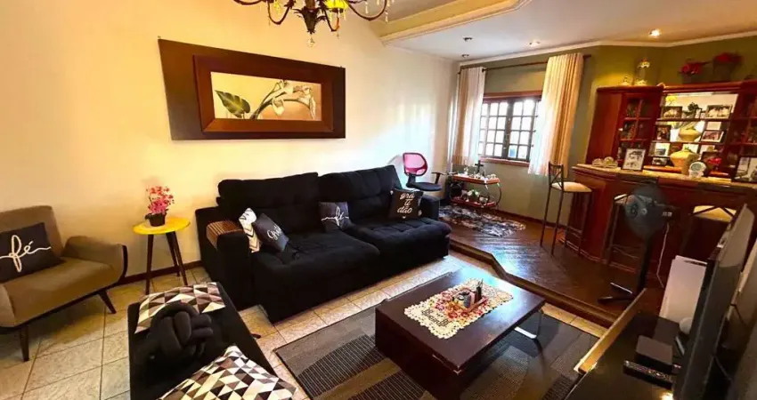 Casa com 5 quartos à venda na Vila Tênis Clube, Assis