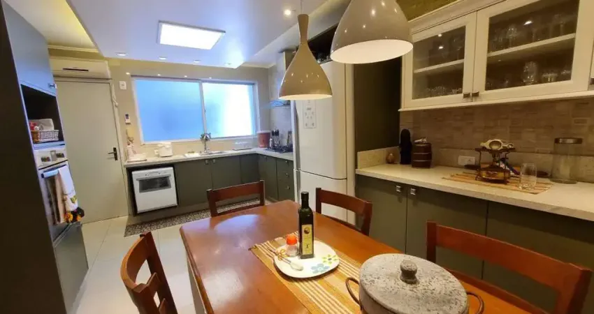 Apartamento para Venda em Pelotas, Centro, 3 dormitórios, 1 suíte, 3 banheiros, 1 vaga