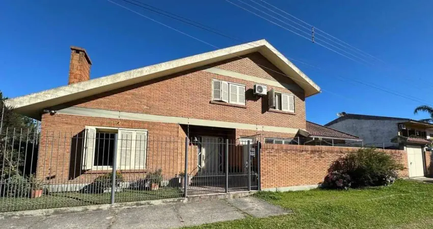 Casa para venda em pelotas, três vendas, 3 dormitórios, 1 suíte, 4 banheiros, 2 vagas