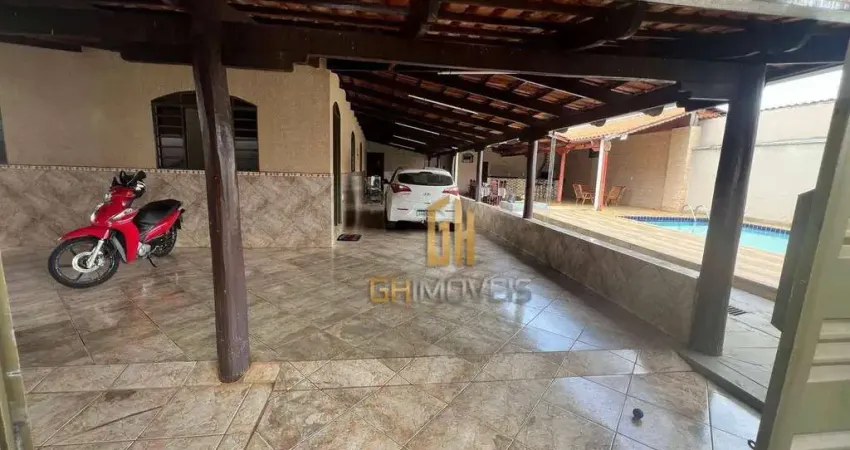 Casa à venda, 210 m² por R$ 750.000,00 - Setor Santos Dumont - Goiânia/GO