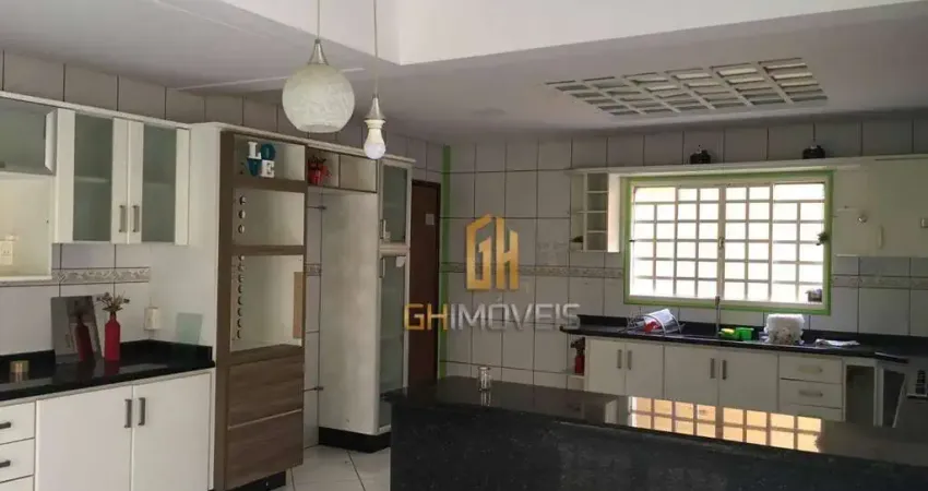 Sobrado à venda, 275 m² por R$ 1.100.000,00 - Setor Gentil Meireles - Goiânia/GO