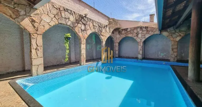Casa com 4 quartos à venda na Rua CP 13, 2, Residencial Celina Park, Goiânia