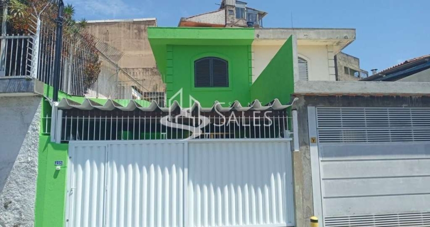 Casa à venda em São Paulo-SP, Jardim Itacolomi: 2 Quartos, 1 Suíte, 1 Sala, 3 Banheiros, 3 Vagas de Garagem, 193m².