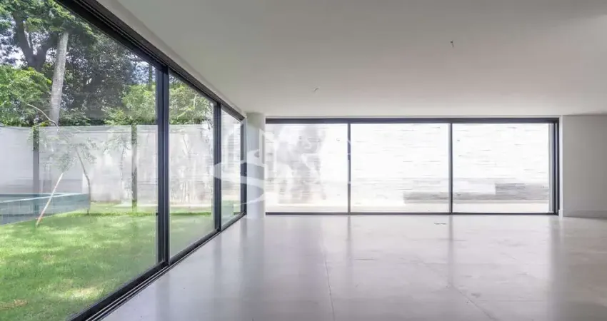 Casa em Condominio. Nova - Brooblin - Vende