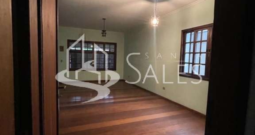 Imperdível: Casa à venda em São Paulo-SP, 5 quartos, 2 suítes, 1 sala, 3 banheiros, 4 vagas na Vila Congonhas, 400m² de área.