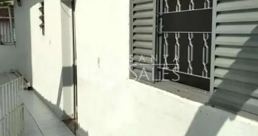 Imperdível: Casa à venda em São Paulo, Água Branca - 3 quartos, 1 suíte, 2 banheiros, 2 vagas e 165m². Confira!