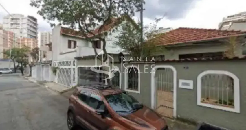 Casa à venda em Santana, São Paulo-SP: 3 quartos, 2 banheiros, 2 vagas de garagem e 360m² de área.