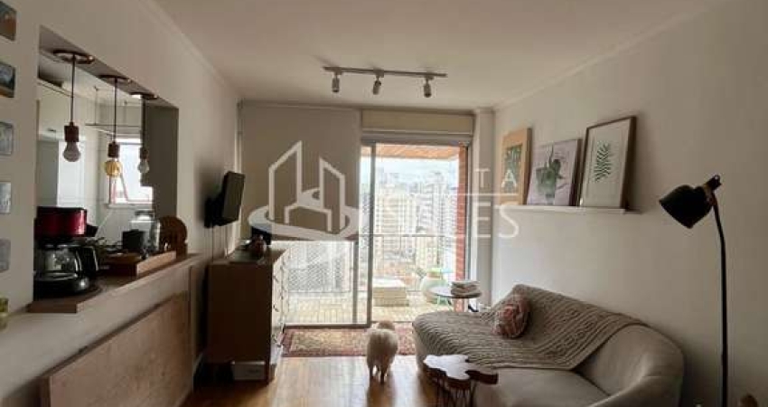 Apartamento à venda em Indianópolis, São Paulo-SP: 1 quarto, 1 sala, 1 banheiro, 1 vaga, 48m². Venha conferir!