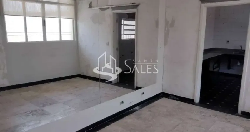 Imperdível Casa Comercial de 4 Quartos na Bela Vista, São Paulo-SP: 2 Suítes, 3 Banheiros e 3 Vagas de Garagem!