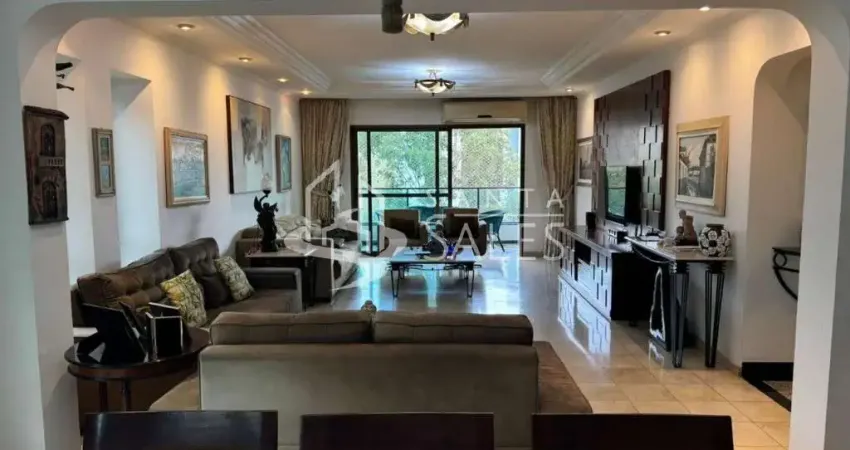 Apartamento de Luxo com 3 Suítes na Vila Suzana: 5 Salas, 4 Vagas e 242m² em São Paulo-SP!