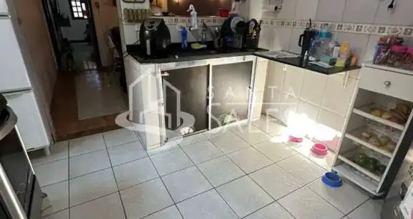 Imperdível oportunidade de adquirir casa na vila campo grande, são paulo-sp: 2 quartos, sala, banheiro, 2 vagas, 141,00m²