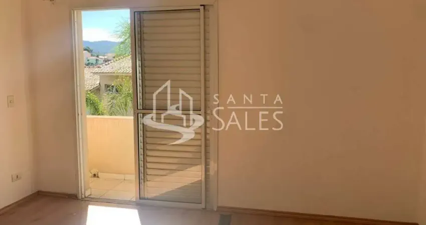 Casa em condomínio na vila paulistana: 3 quartos, 1 suíte, 2 vagas de garagem!