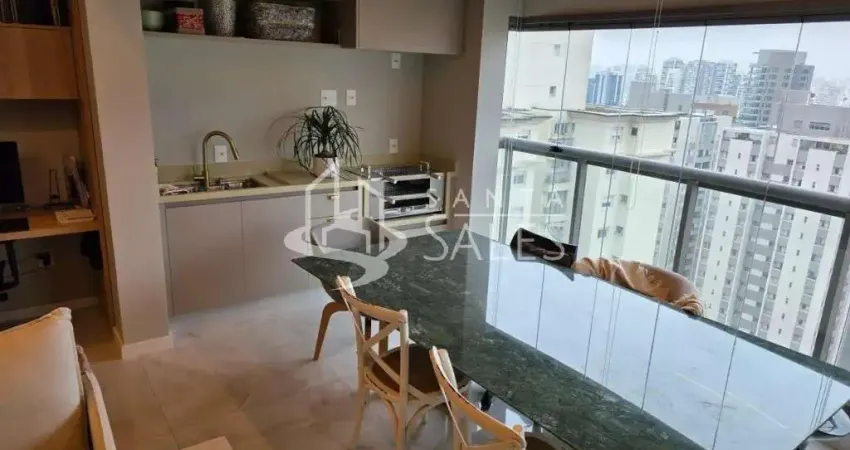 Apartamento para locação de alto padrão no jardim das acácias, são paulo-sp: 1 quarto, 1 suíte, 1 banheiro, 2 vagas, 82m².