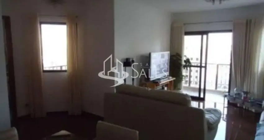 Apartamento bem localizado na saúde, rua calma e arborizada!!